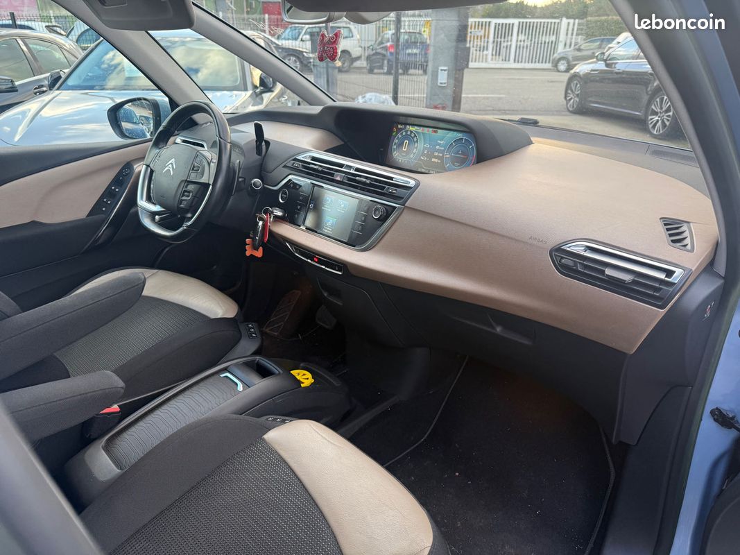 Citroen c4 picasso 1.6 e-hdi 115ch attraction etg6 garantie (image 6)