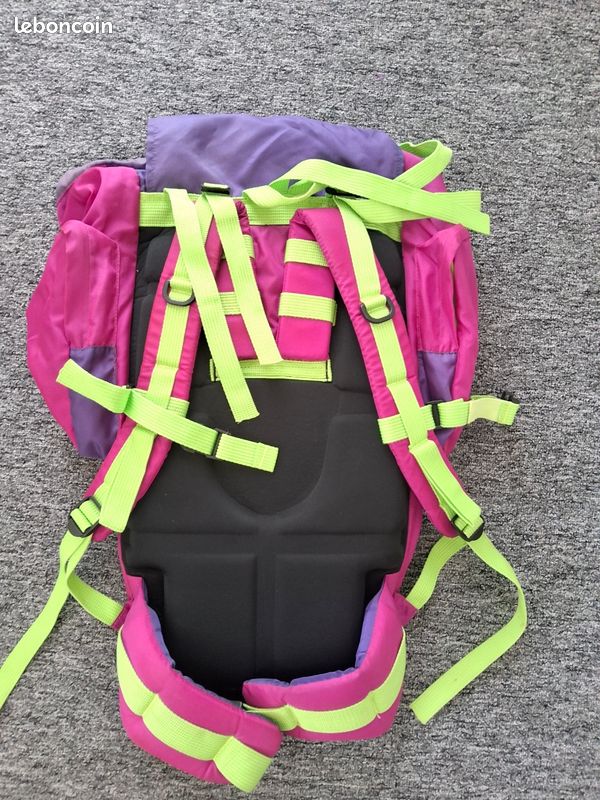 Sac à Dos Vintage Kelty Années 70 – Rouge, 75L, Cadre Alu, Patchs Yosemite