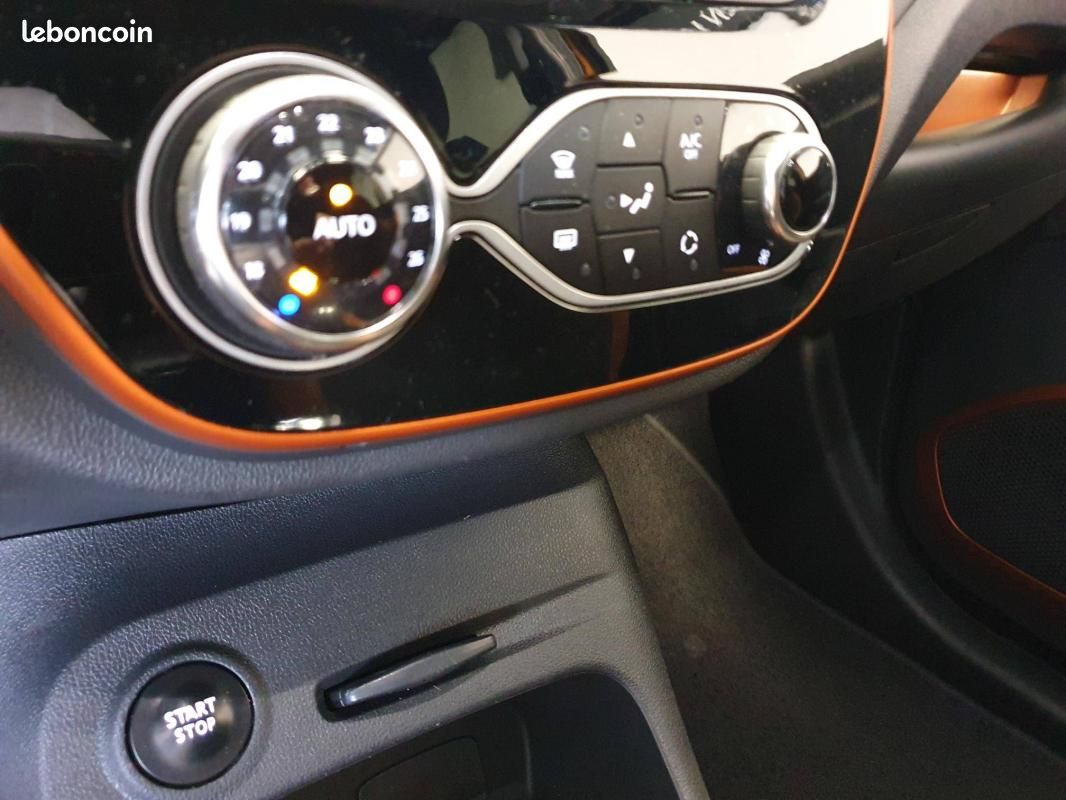 Renault Captur 0.9 TCe 90ch Intens - Distribution à chaîne GPS (image 17)