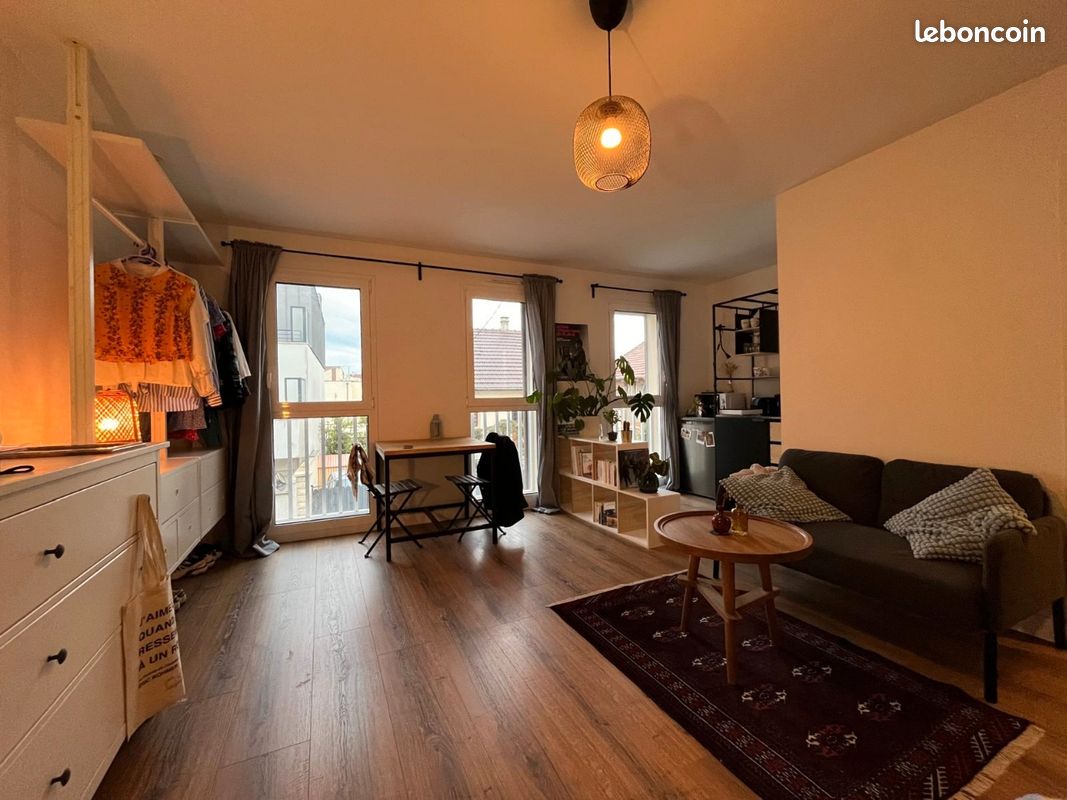 Appartement 1 pièce 27 m² · à Villejuif · 27 m² · 950 €