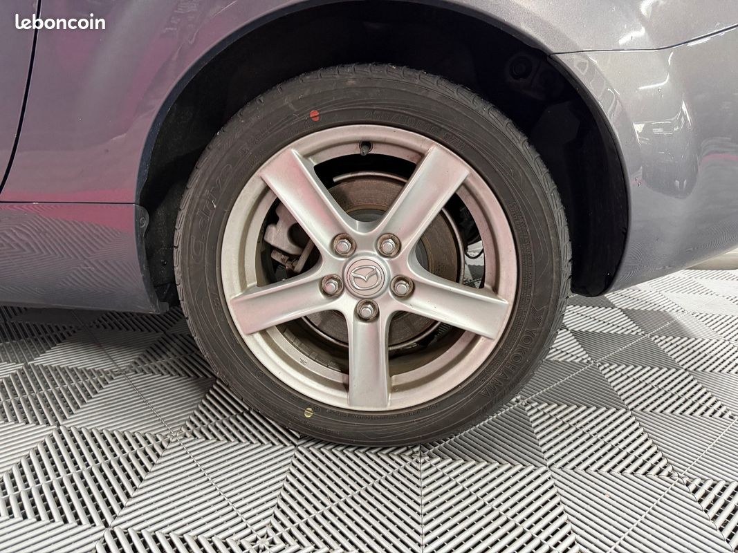 MAZDA MX-5 MX5 1.8L Elegance Cuir TOIT RIGIDE RETRACTABLE (image 18)