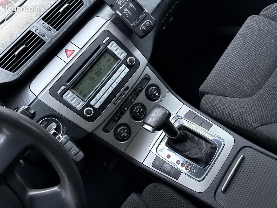 Volkswagen Passat 1.6 FSI 16V 115Cv*Moteur à Chaine*Véhicule Sous Garantie*Ct Révision Entretien ... (image 24)