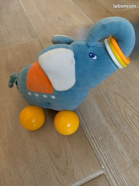 Elephant jouet Chicco (image 1)