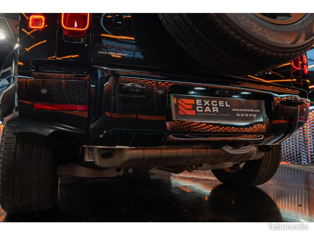 LAND ROVER DEFENDER 110 P300e X-DYNAMIC SE (image 21)