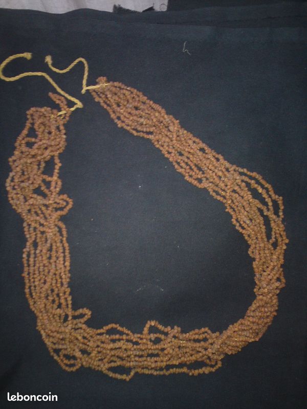 Collier artisanal ethnique plusieurs rangées de perles de pierres couleur beige camel Quelle pierre? (image 6)