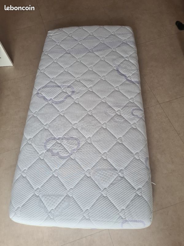 Matelas bébé (image 1)