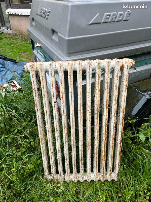 Radiateur en fonte (image 1)