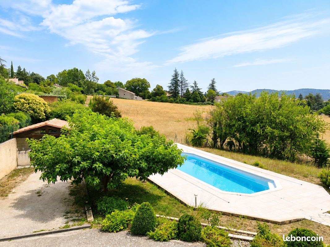 Maison 5 pièces 130 m² · à Saint-Étienne-les-Orgues · 130 m² · 318 000 €
