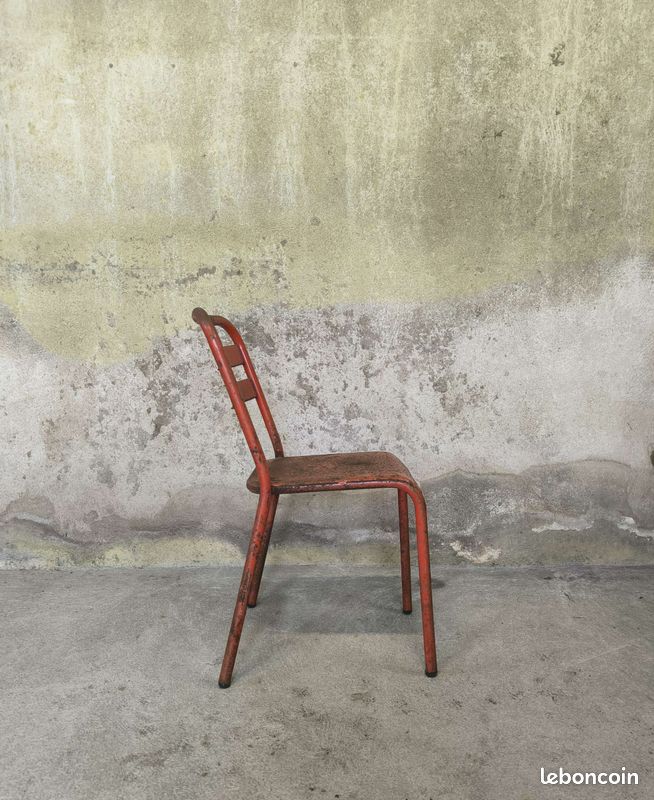 Chaise bistrot vintage en métal (image 4)