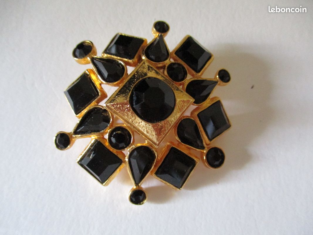 Broche vintage cabochons en pâte de verre : signé (image 5)