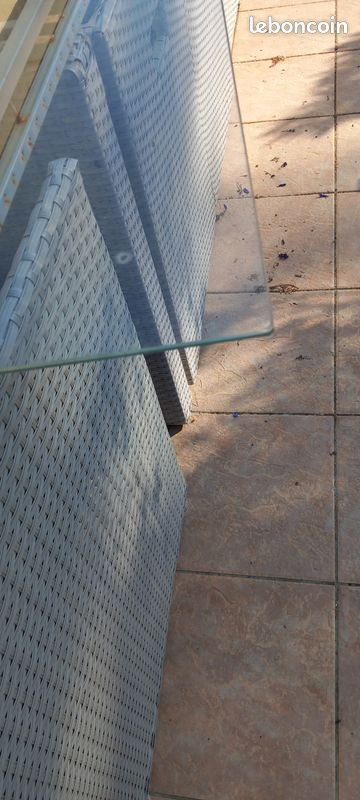Dessus table (image 2)