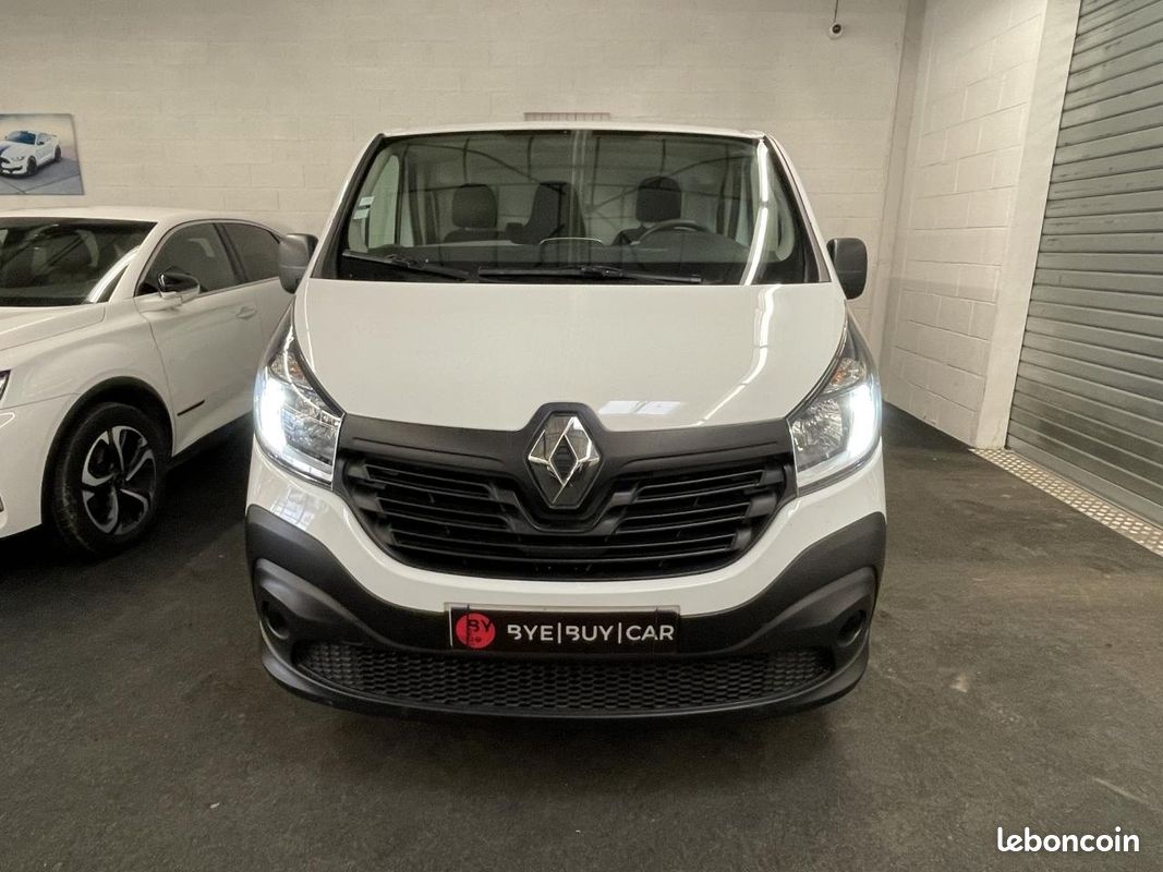 Renault master renault trafic vu fourgon 1.6 dci 120 1t2 l1h1 energy grand-confort (image 2)