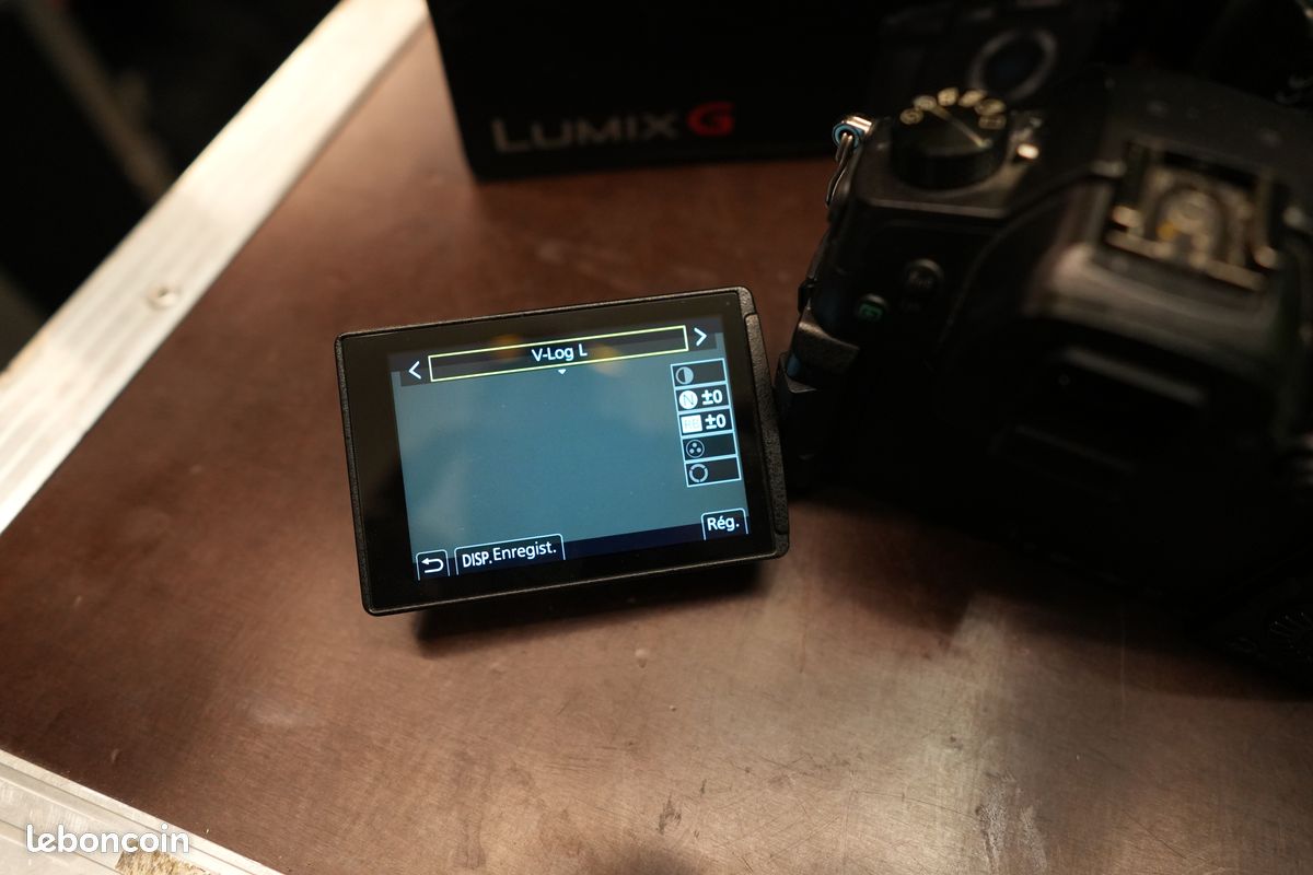 Panasonic Lumix GH5 + Module Audio XLR (DMW-XLR1) + Option V-LOG + Accessoires (image 4)