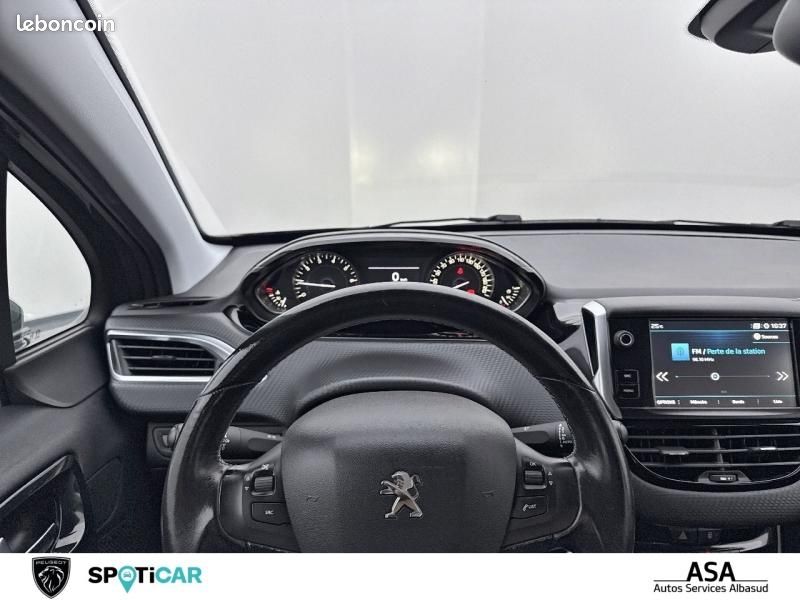 Peugeot 208 1.2 PureTech 110ch Allure S&S 5p (image 8)