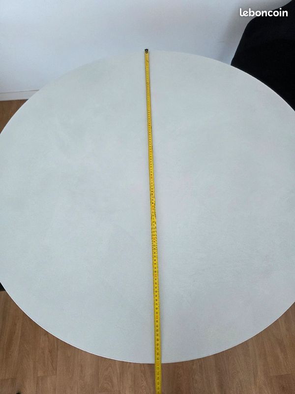Table a manger (image 4)