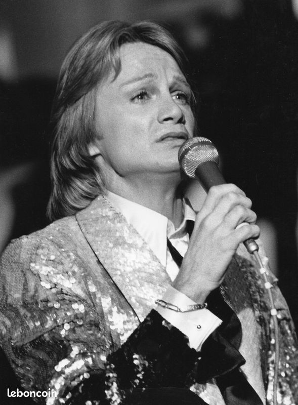 Photo de Claude FRANCOIS sur scène (2) - vintage - Noir & Blanc - CD -  Musique