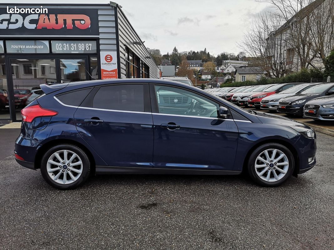 FORD Focus 1.0 SCTI ECOBOOST 125 TITANIUM (image 7)