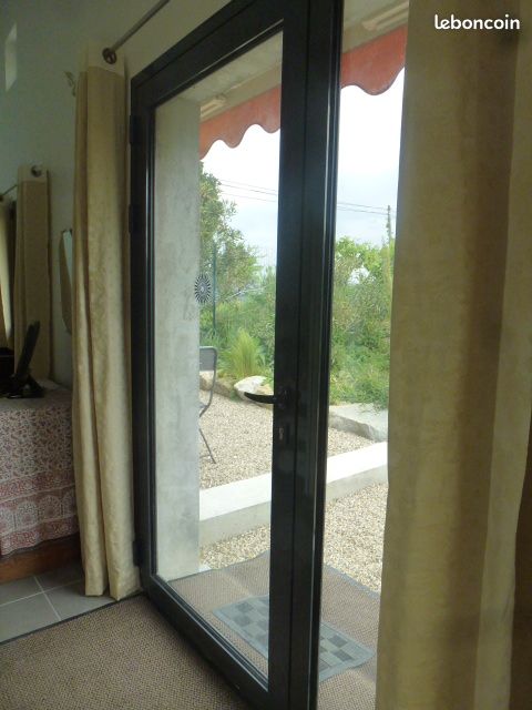 Super vue sur la vallée - Studio ideal single person/ couple ( babies welcome, we have a cot)/ or 2 friends (image 11)