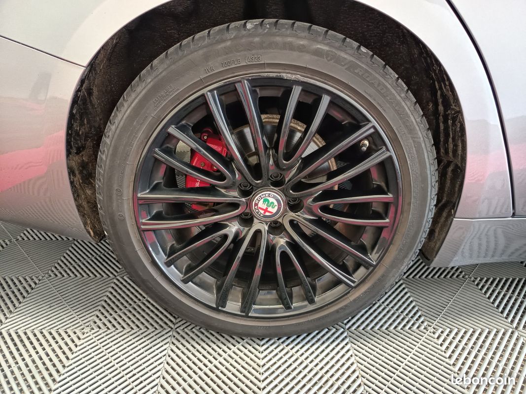 ALFA ROMEO GIULIA MY19 2.2 190 CH AT8 EXECUTIVE - ATTELAGE / CAMERA / Garantie (image 11)