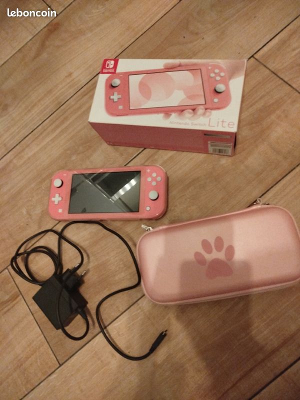 Nintendo Switch light (image 1)