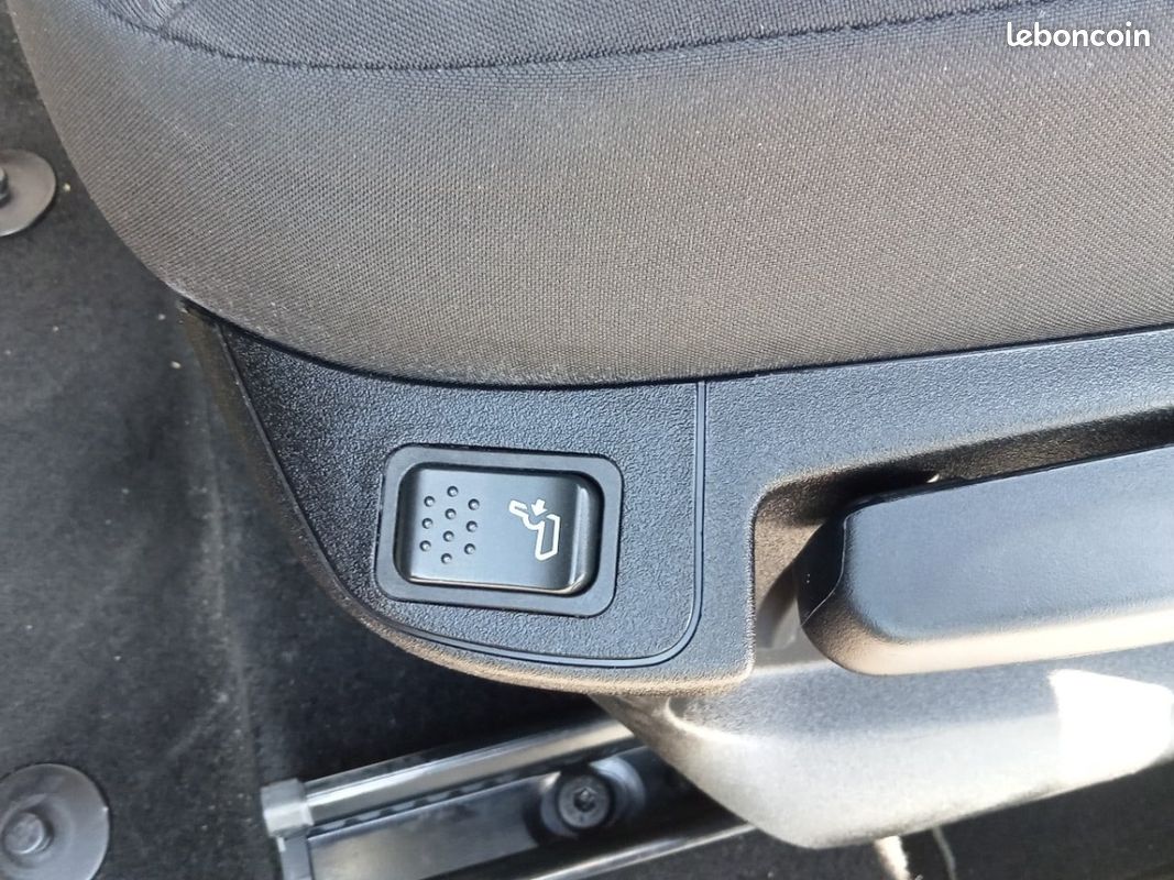 Fiat Tipo (2) 1.6 MultiJet 120ch S/S Business (image 30)