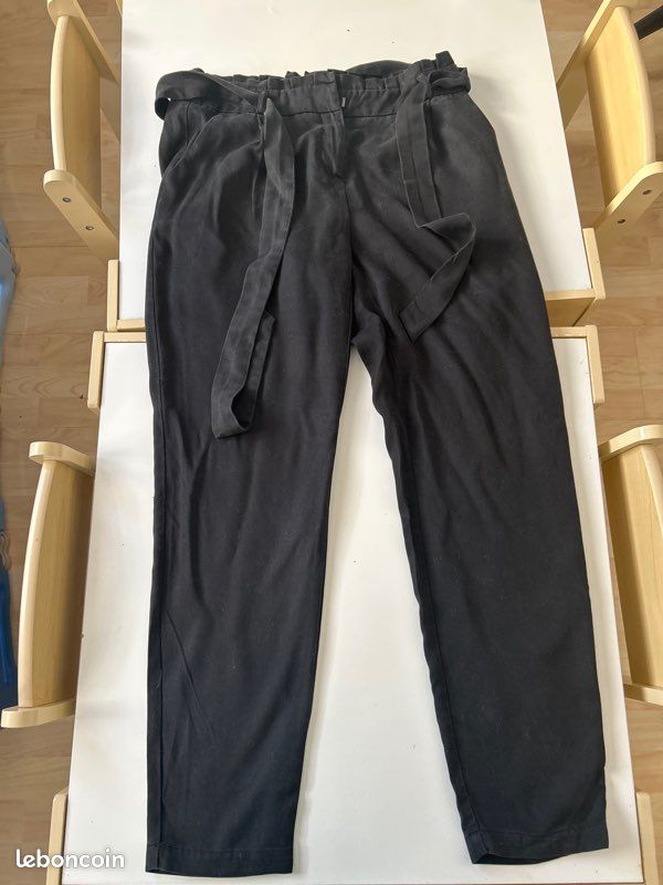 Pantalon noir (image 1)