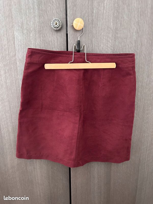 Jupe bordeaux (image 6)