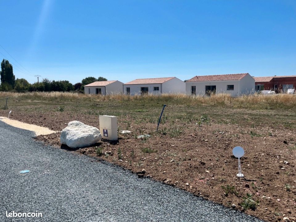 Terrain 586 m² · aux Métairies · 45 000 €