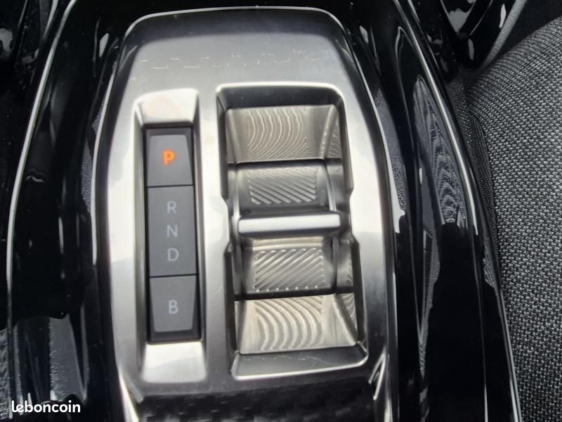Peugeot 208 e-208 136ch Style (image 21)