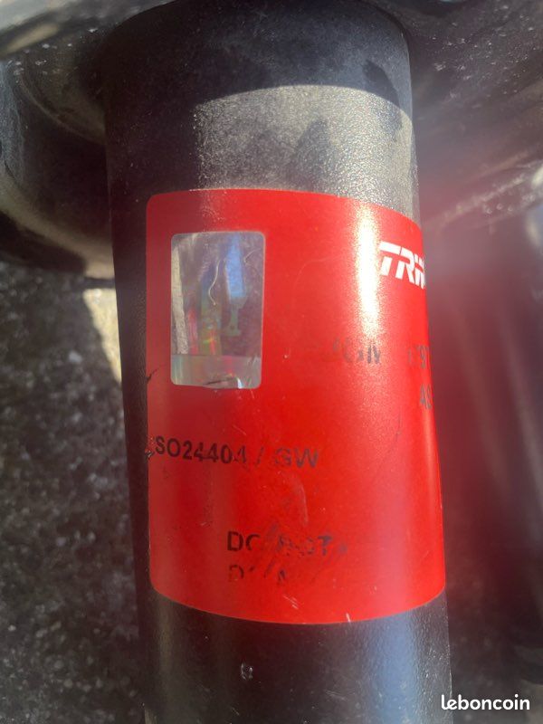 Kit amortisseur Avant et arrière neuf Citroën C4 Picasso 2l Hdi auto 2007 (image 2)