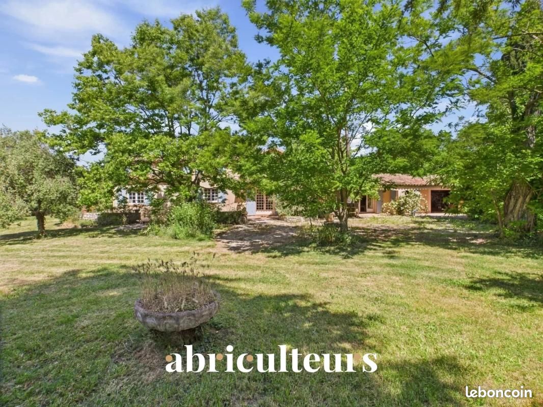 Maison 6 pièces 155 m² · à Lambesc · 155 m² · 470 000 €