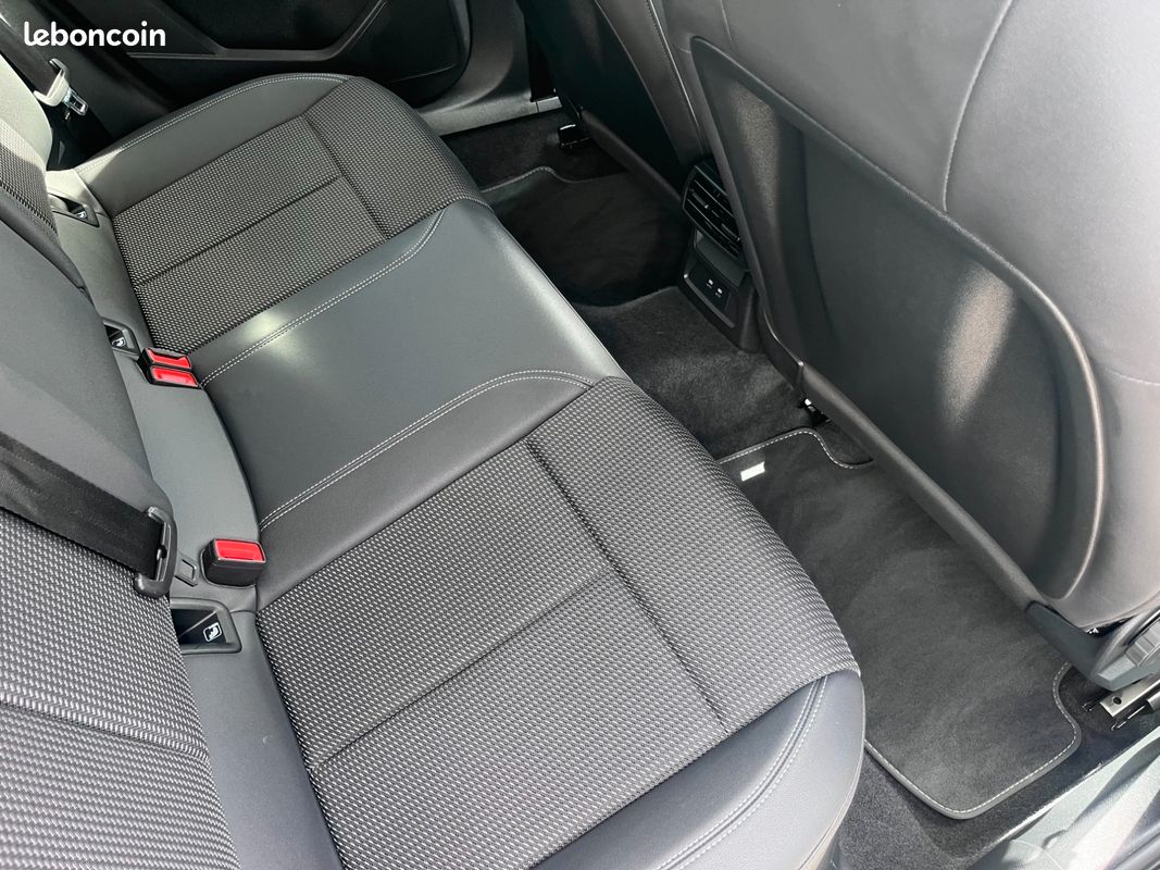 Audi a3 30 tdi 116 ch s line s-tronc 7 (image 8)