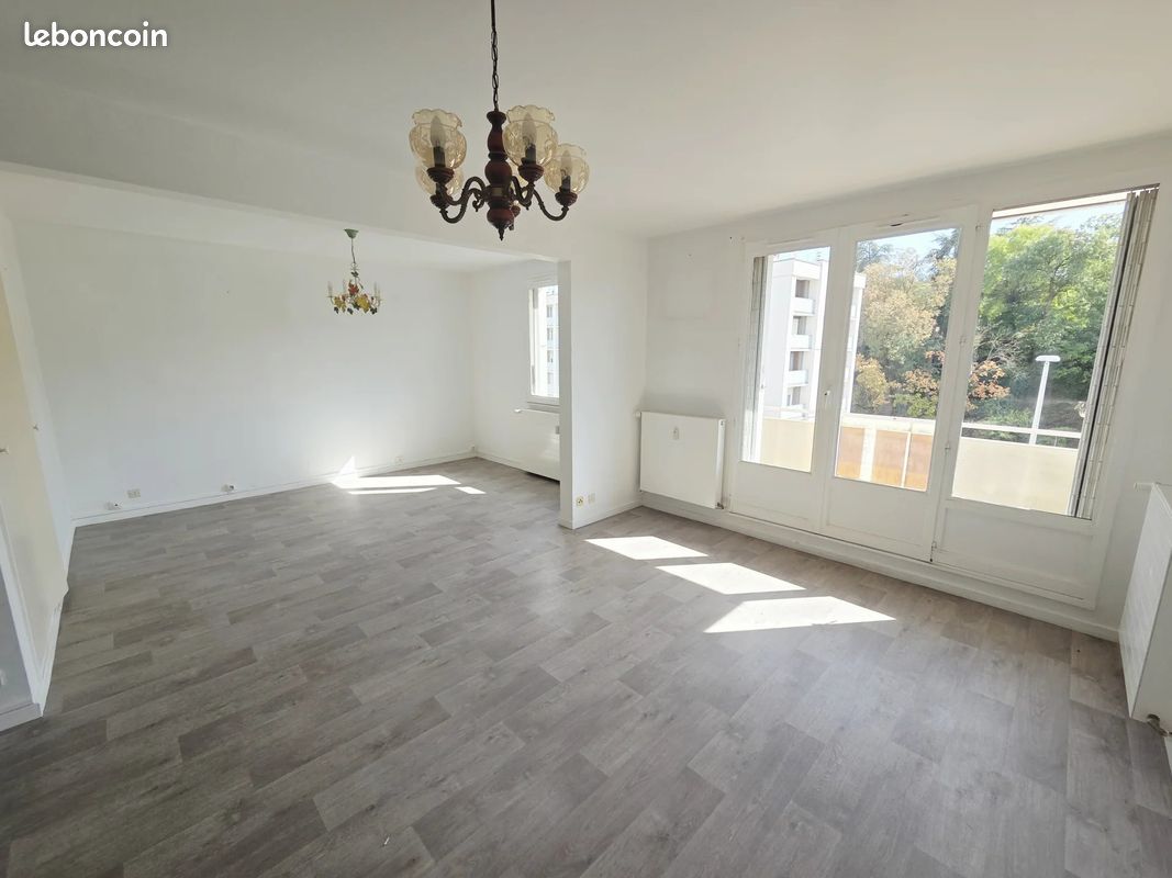 Appartement 4 pièces 79 m² · à Rive-de-Gier · 79 m² · 89 000 €