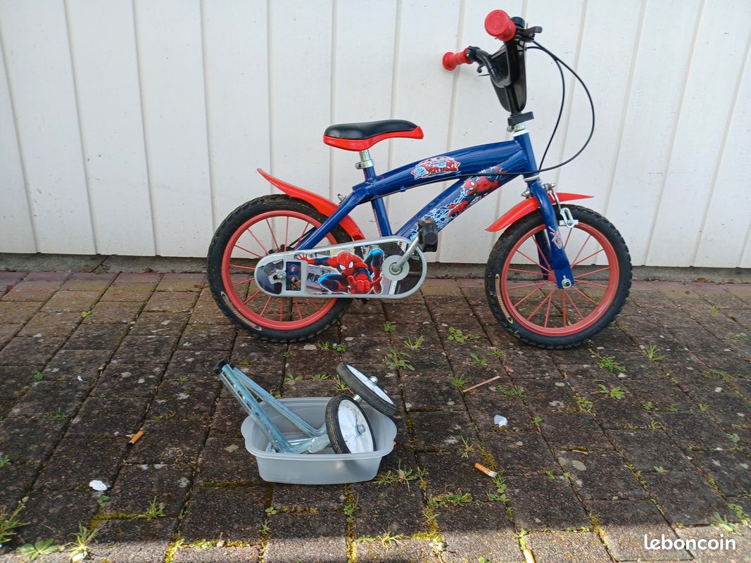 VOLARE Vélo enfant Spider-Man 16 pouces