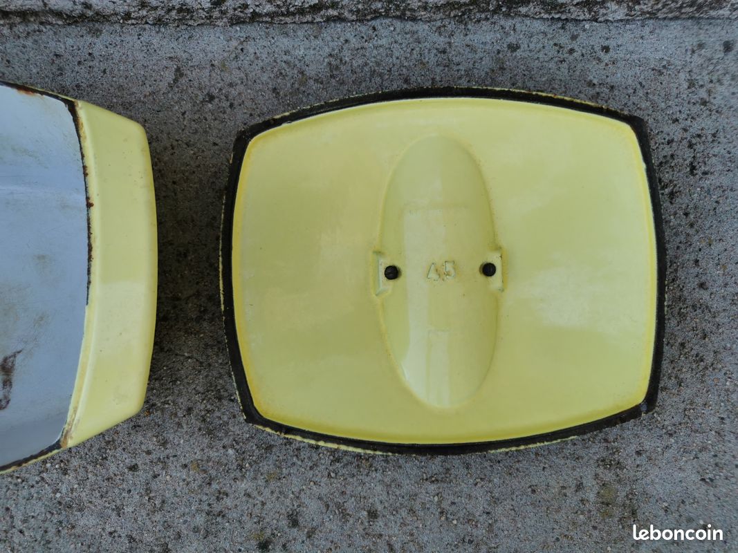 Cocotte En Fonte Jaune Le Creuset Vintage Des Années 50/60, Design Raymond Loewy