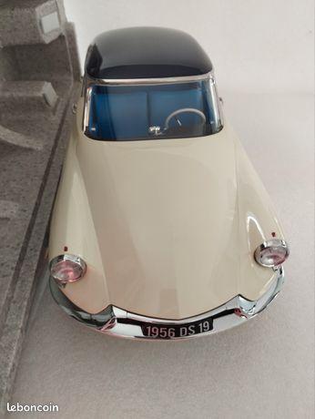 Norev NV181565 CITROEN DS 19 1956 Champagne & Aubergine Salon de Paris 1: 18