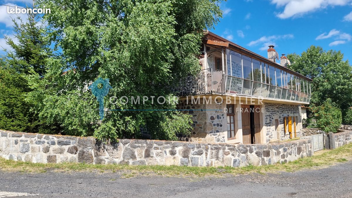 Maison 7 pièces 140 m² · à Coucouron · 140 m² · 190 000 €