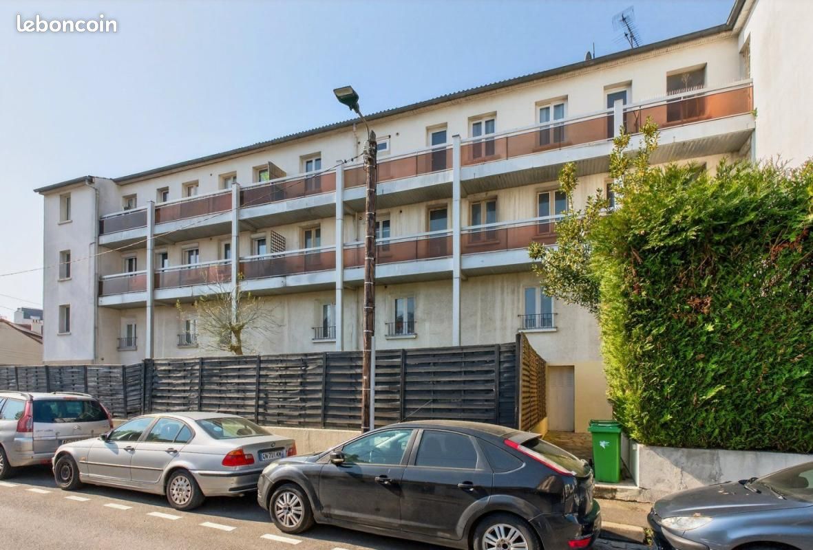 Appartement 2 pièces 42 m² · aux Pavillons-sous-Bois · 42 m² · 60 000 €