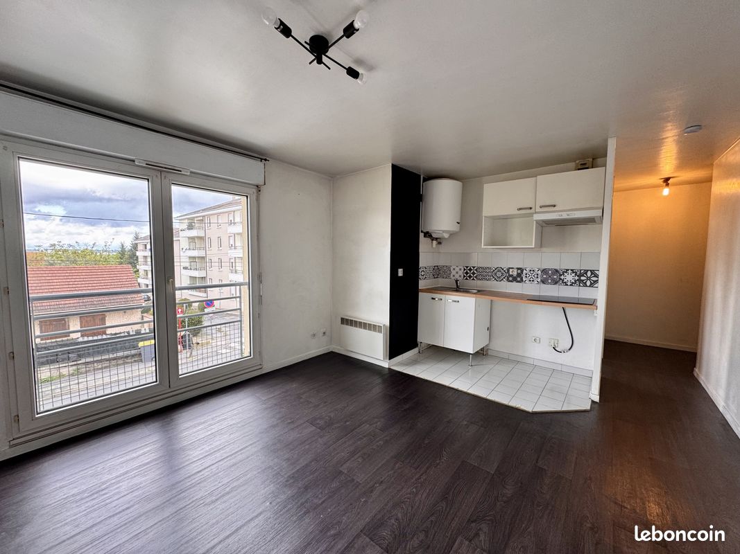 Appartement 1 pièce 29 m² · à Noisy-le-Grand · 29 m² · 699 €/mois