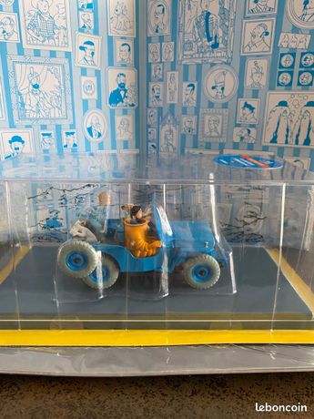 COLLECTION VOITURE DE Tintin 1/24 neuve  La voiture des interprètes  EUR 40,00 - FR