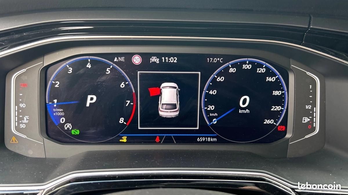 Volkswagen Taigo 1.0 TSI 110 DSG-7 R-Line / Digital Cockpit et caméra de recul (image 19)