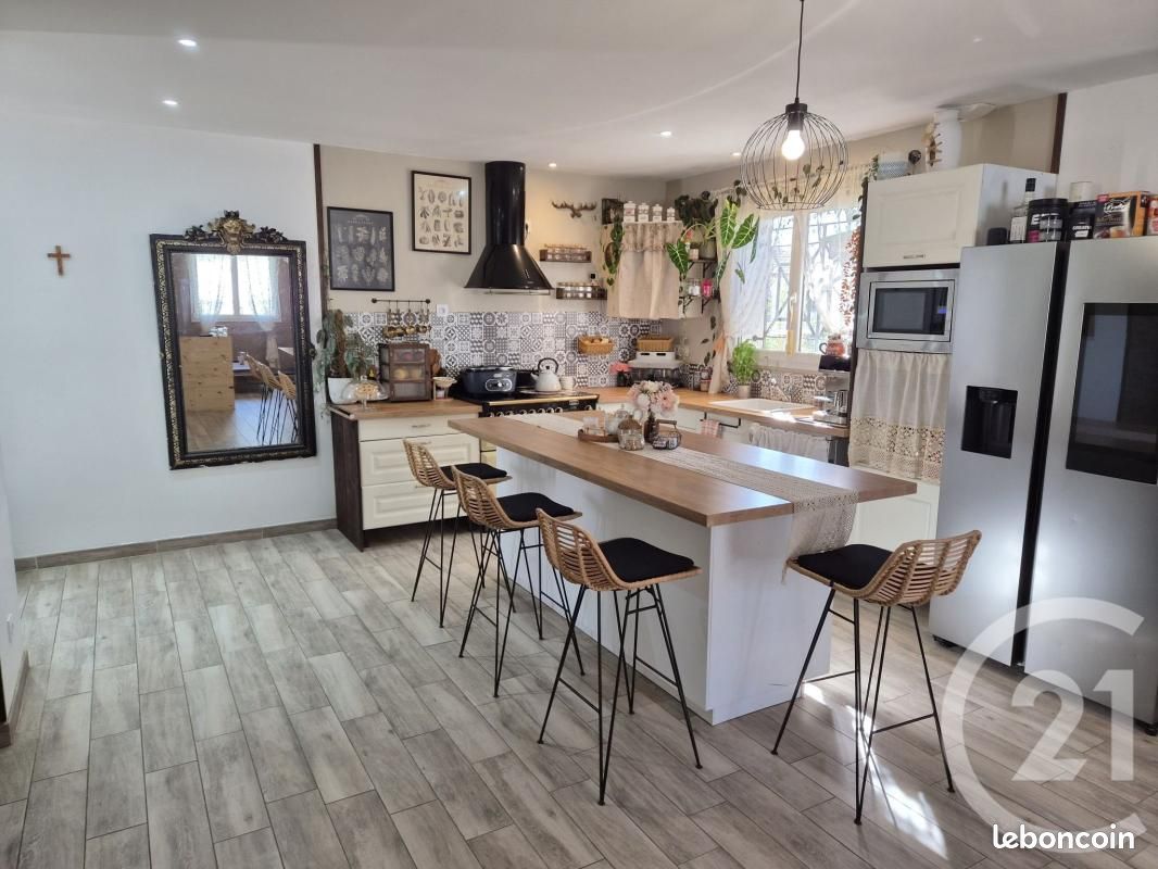 Maison 4 pièces 85 m² · à Liouc · 85 m² · 330 000 €