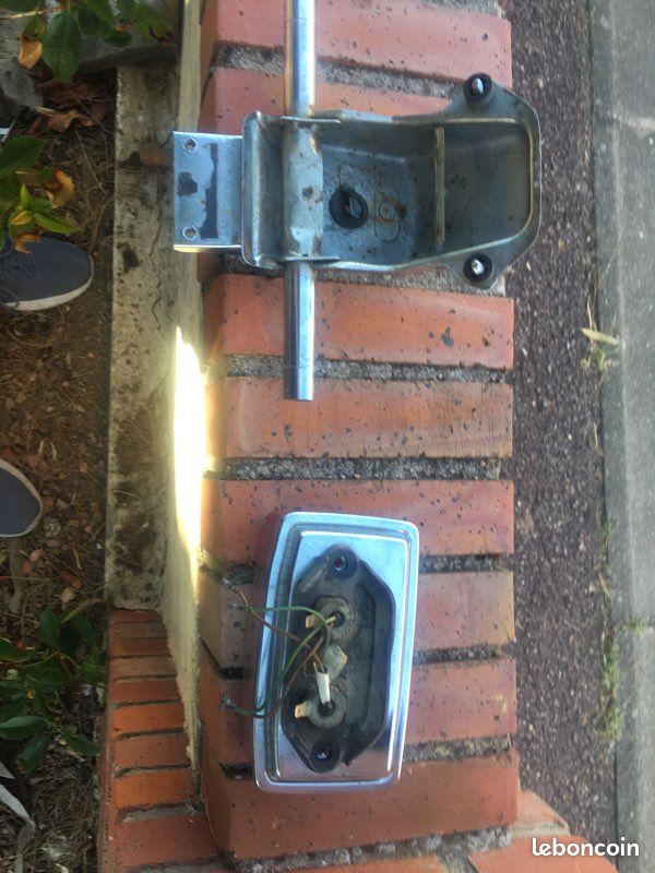 Feu arrière et support pour Honda CB 750 CB 650 (image 3)