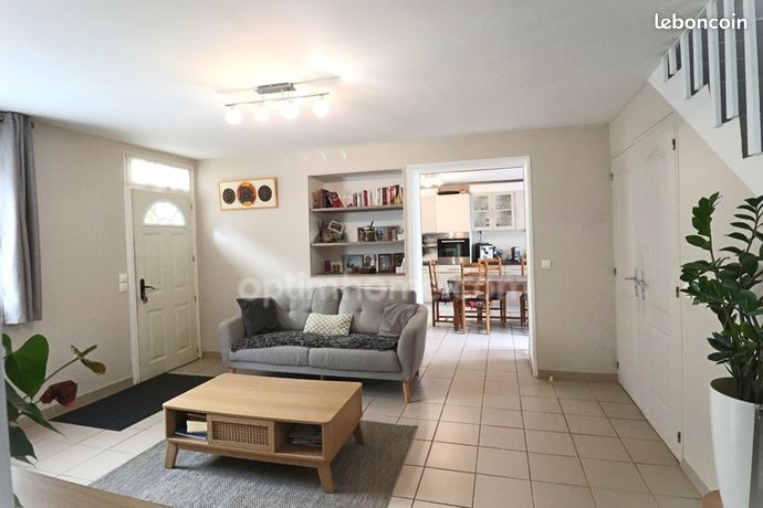 Maison 9 pièces 148 m²