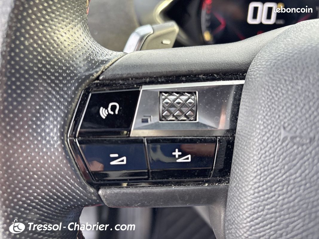 DS DS3 Crossback BlueHDi 130 EAT8 Performance Line+ (image 20)