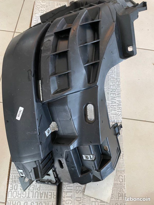 PARE CHOC AVANT RENAULT TRAFIC 3 PHASE 2 EUR 497,04 - FR