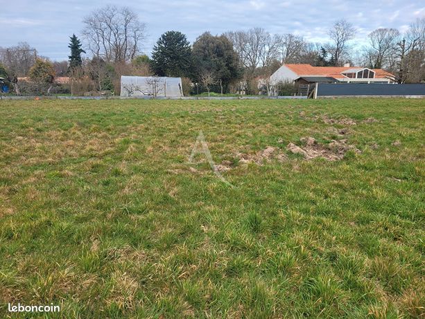 Terrain 954 m² CHALLANS