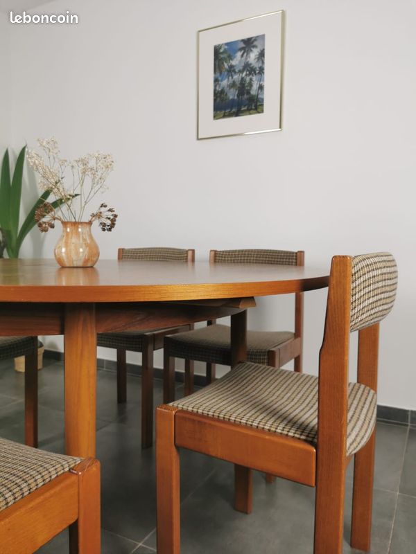 Table ronde scandinave + 6 chaises vintage (image 9)