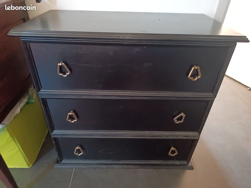 Commode (image 1)