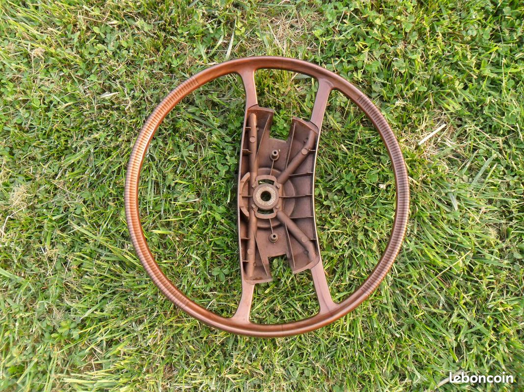 Volant 504 neuf (image 1)